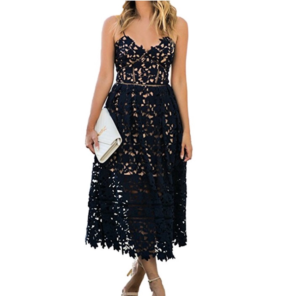 🆕 Sleeveless lace dress